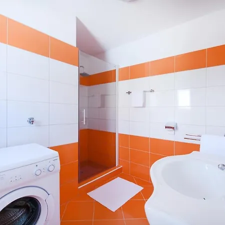 Orange Peaceful Retreat Dom wakacyjny