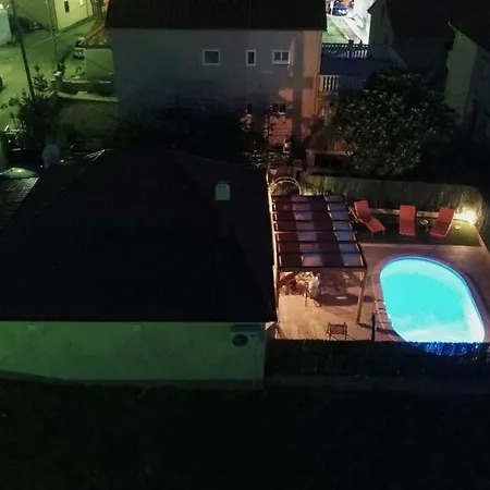 Ferienhaus Orange With Heated Pool And Parking *