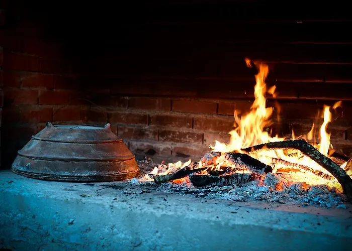 بيت للعطل Orange With Heated Pool And Parking