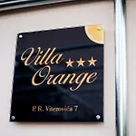 Orange With Heated Pool And Parking