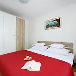 Orange With Heated Pool And Parking