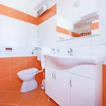Orange With Heated Pool And Parking * 자다르