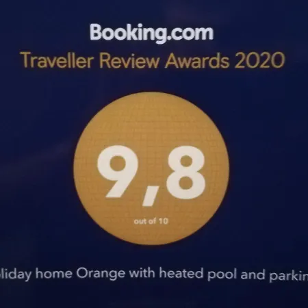 펜션 Orange With Heated Pool And Parking *