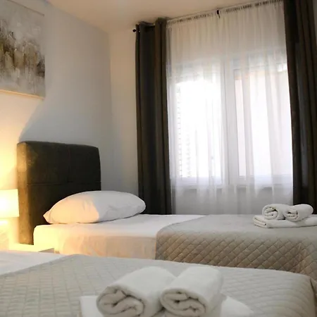 Orange Peaceful Retreat Ferienhaus Zadar