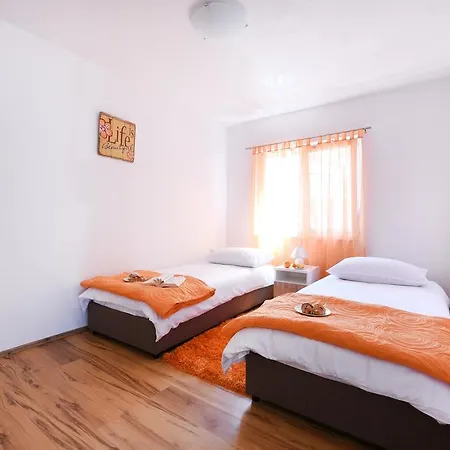 Dom wakacyjny Orange With Heated Pool And Parking Zadar