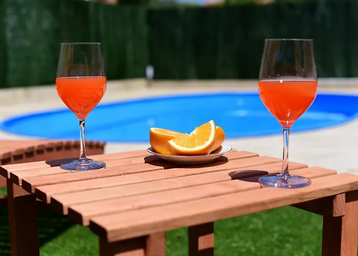 펜션 Orange With Heated Pool And Parking *
